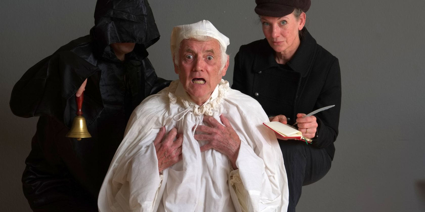 A Christmas Carik Scrooge and Ghosts, © The Hamburg Players/Herwig Lührs