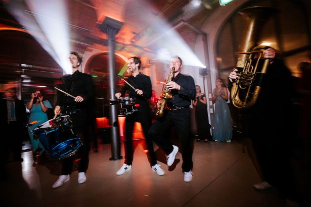Wattenlaufen mit Musik mit Billy Burrito, © Janina Warnke