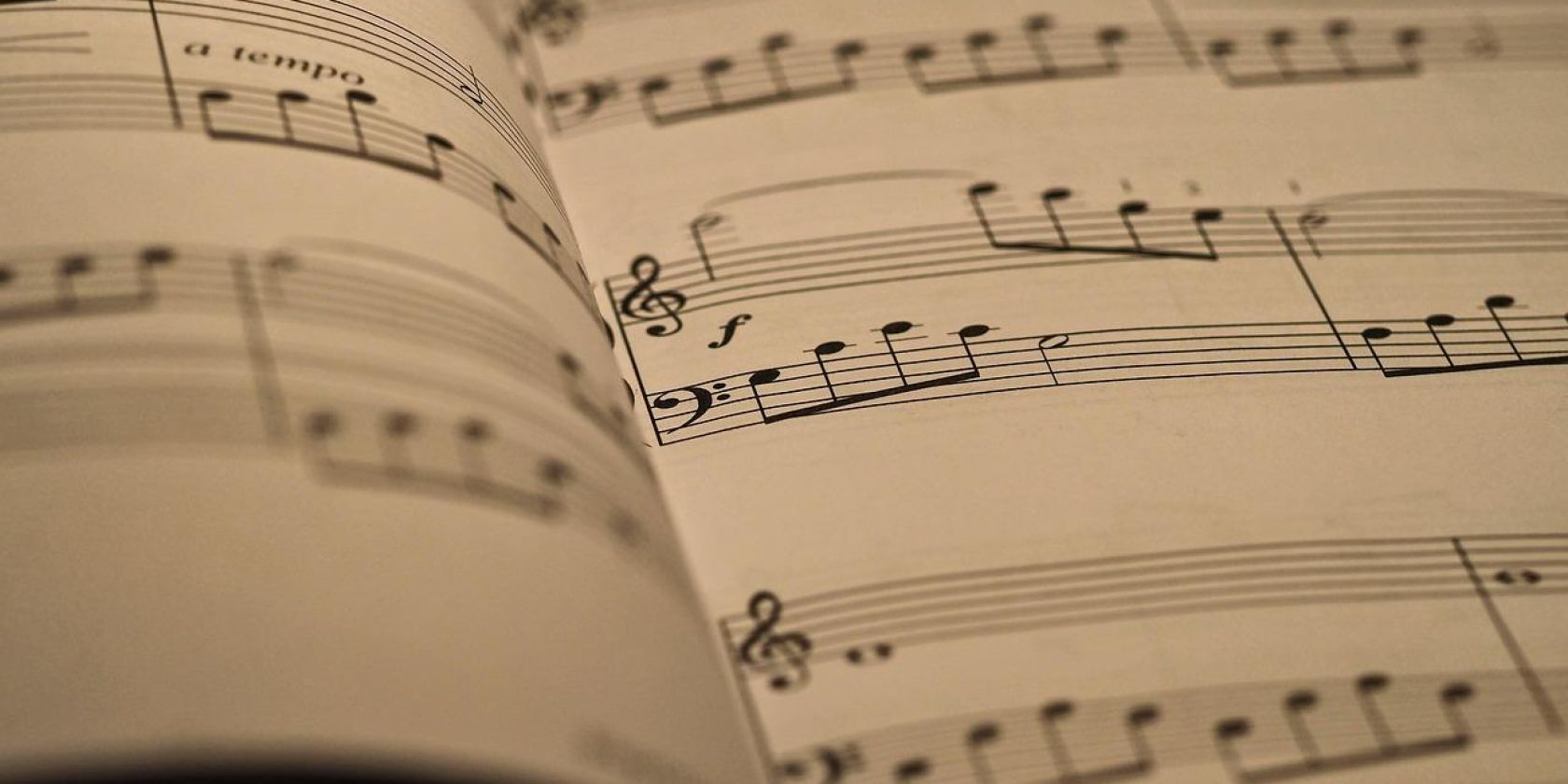 Kirchenmusik_Bild von Ralf Ruppert auf Pixabay, &copy; Kirchenmusik_Bild von Ralf Ruppert auf Pixabay