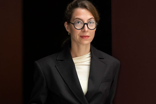 Kuratorinnenf&uuml;hrung mit Nadine Isabelle Henrich, &copy; Jewgeni Roppel, Hamburg.