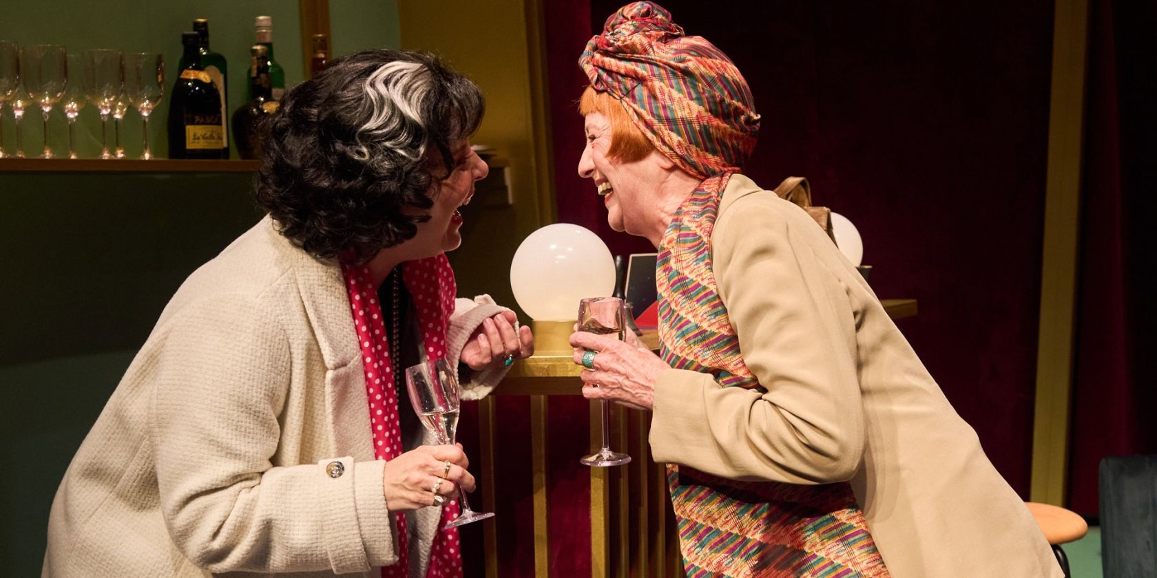 Kribbeln in&acute;n Buuk &ndash; Der Himmel voller Geigen - Ohnsorg Theater, &copy; Oliver Fantitsch