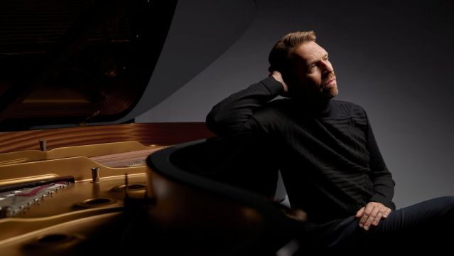 NDR Elbphilharmonie Orchester / Leif Ove Andsnes / Alan Gilbert, &copy; Helge Hansen / Sony Music
