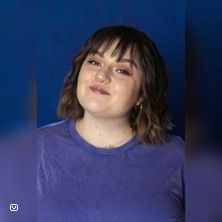 Teresa Reichl - neues Programm, &copy; links im Bild