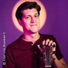 Falk - Unversch&auml;mt, &copy; links im Bild