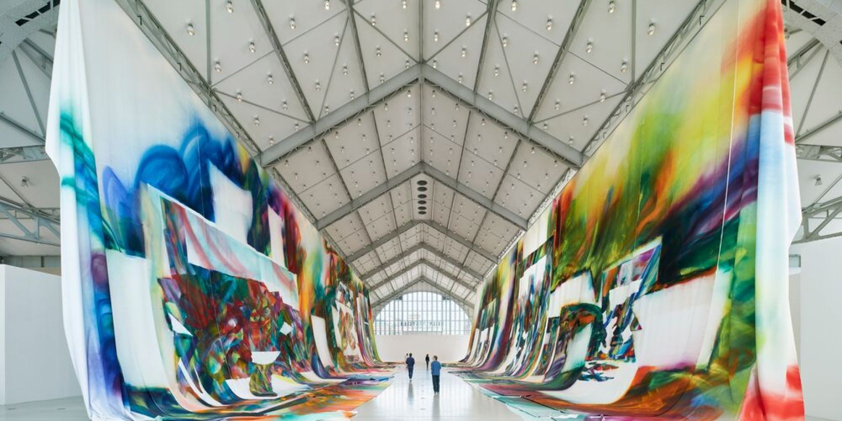Deichtorhallen_Katharina_Grosse_6532.jpg, © © VG Bild-Kunst Bonn, 2025. Foto: Henning Rogge