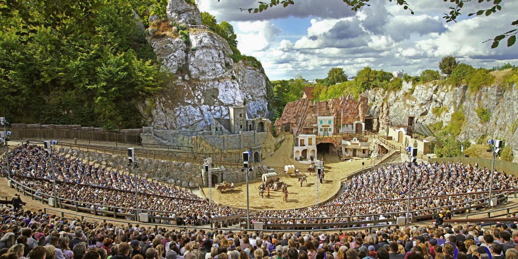 Freilichttheater am Tag, &copy; Karl-May-Spiele