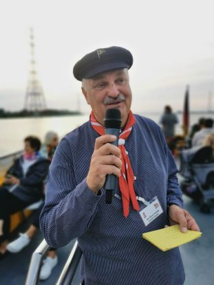 Minikreuzfahrt und zu Fu&szlig; das Alte Land entdecken!, &copy; Elbe Weser Touristik