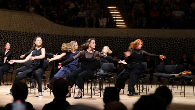 &raquo;Soziale Symphonie&laquo;, &copy; Swanhild Kruckelmann