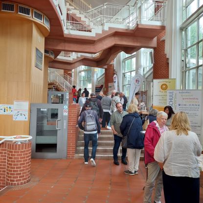 Messest&auml;nde im Foyer, &copy; Pflegest&uuml;tzpunkt im Kreis Steinburg