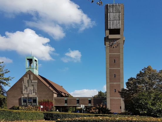Gottesdienst in der Christus-Kirche Wandsbek, &copy; Gerd Eisentraut