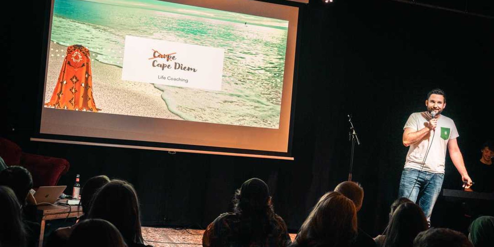 PowerPoint Karaoke.jpg, &copy; PowerPoint Karaoke.jpg