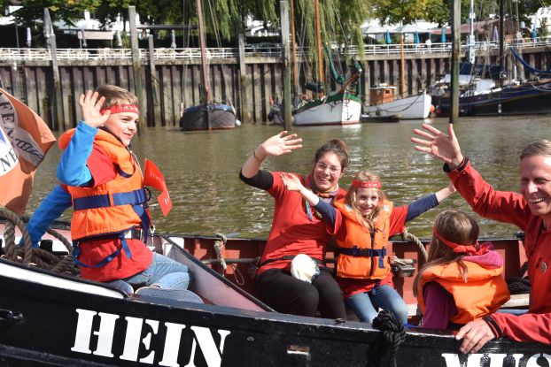 Plastikm&uuml;ll sammeln zu Wasser und an Land - besonders f&uuml;r die Kinder ein Erlebnis!, &copy; Agnes Forsthuber