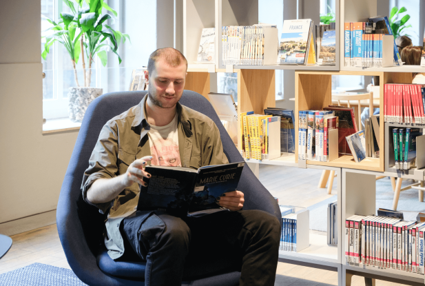 Lesen Bücher, © Falk von Traubenberg