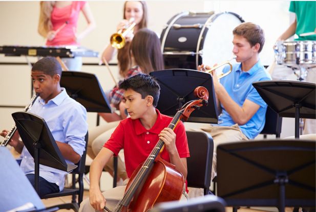 Infostand der Jugendmusikschule, © Colourbox
