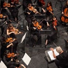 Symphoniekonzert, &copy; links im Bild