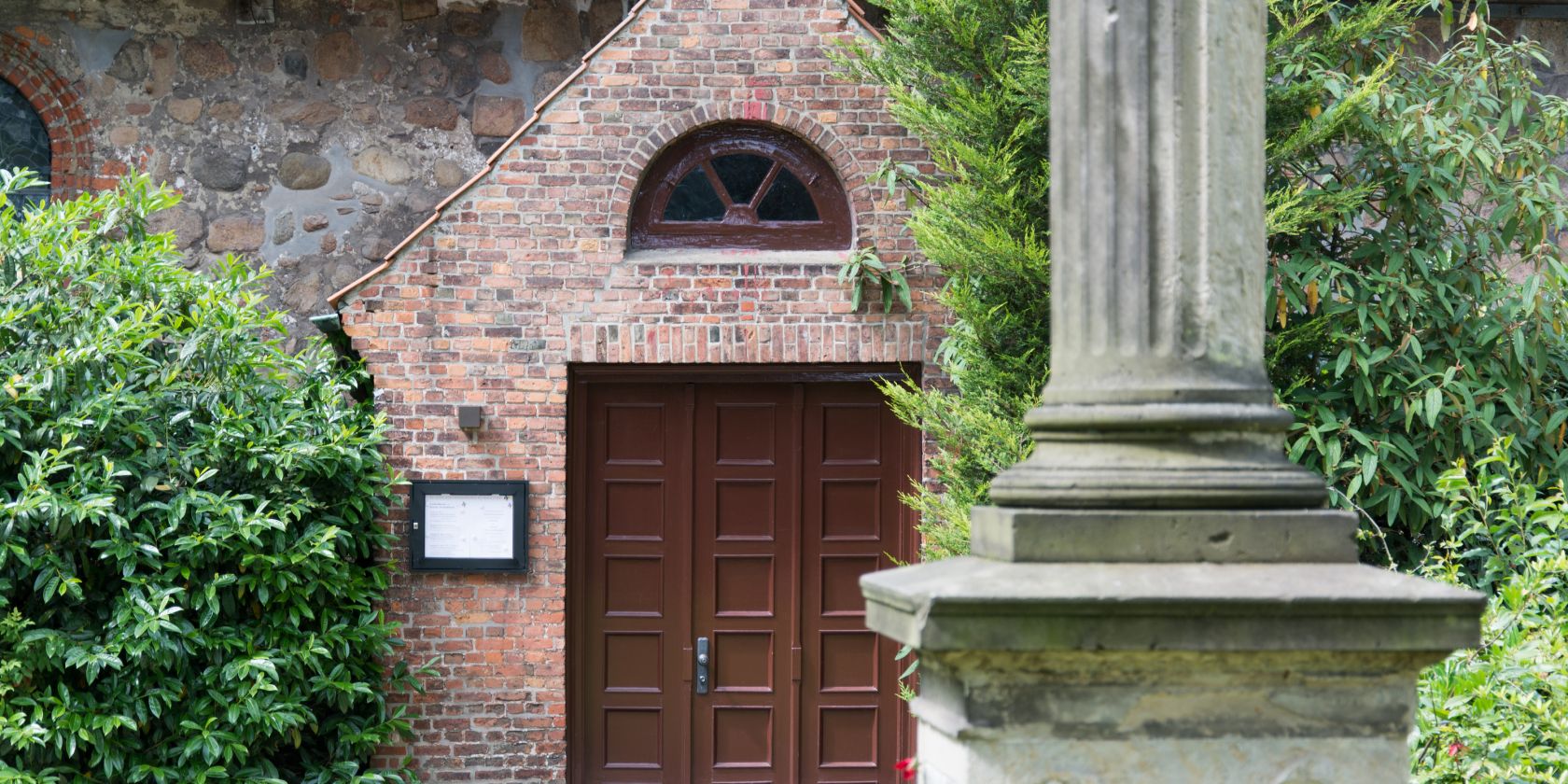 Kirche Alt Rahlstedt, &copy; Johannes Beschoner