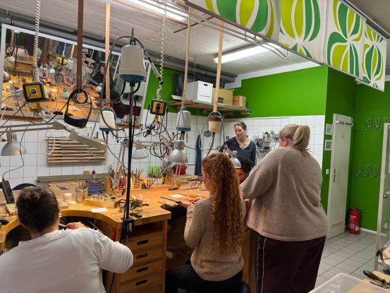Schmuck-Workshop, &copy; Tadjeddine Boumediene