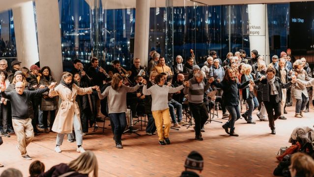 Step Into Dabke &ndash; gemeinsam tanzen auf der Plaza, &copy; Sophie Wolter