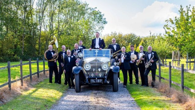 The Pasadena Roof Orchestra, &copy; John Knight
