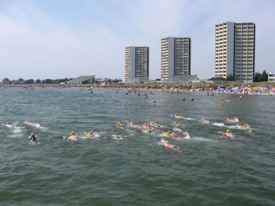DLRG und Tourismus-Service Fehmarn laden zum Ostseeschwimmen, © TSF