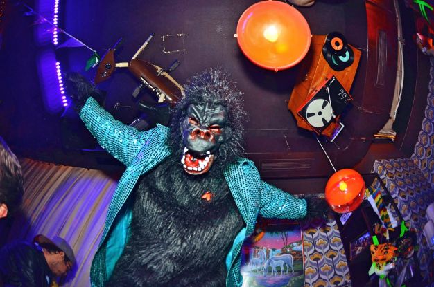 Sommersalon Affenmaske, © Sommersalon im Klubhaus