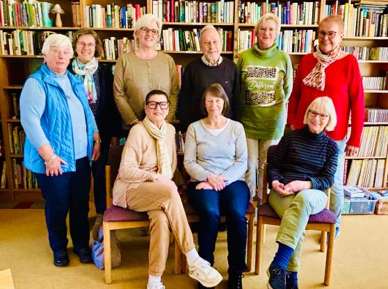 Das Team des Flohmarktcaf&eacute;s freut sich auf Ihren Besuch, &copy; Renate Endrulat