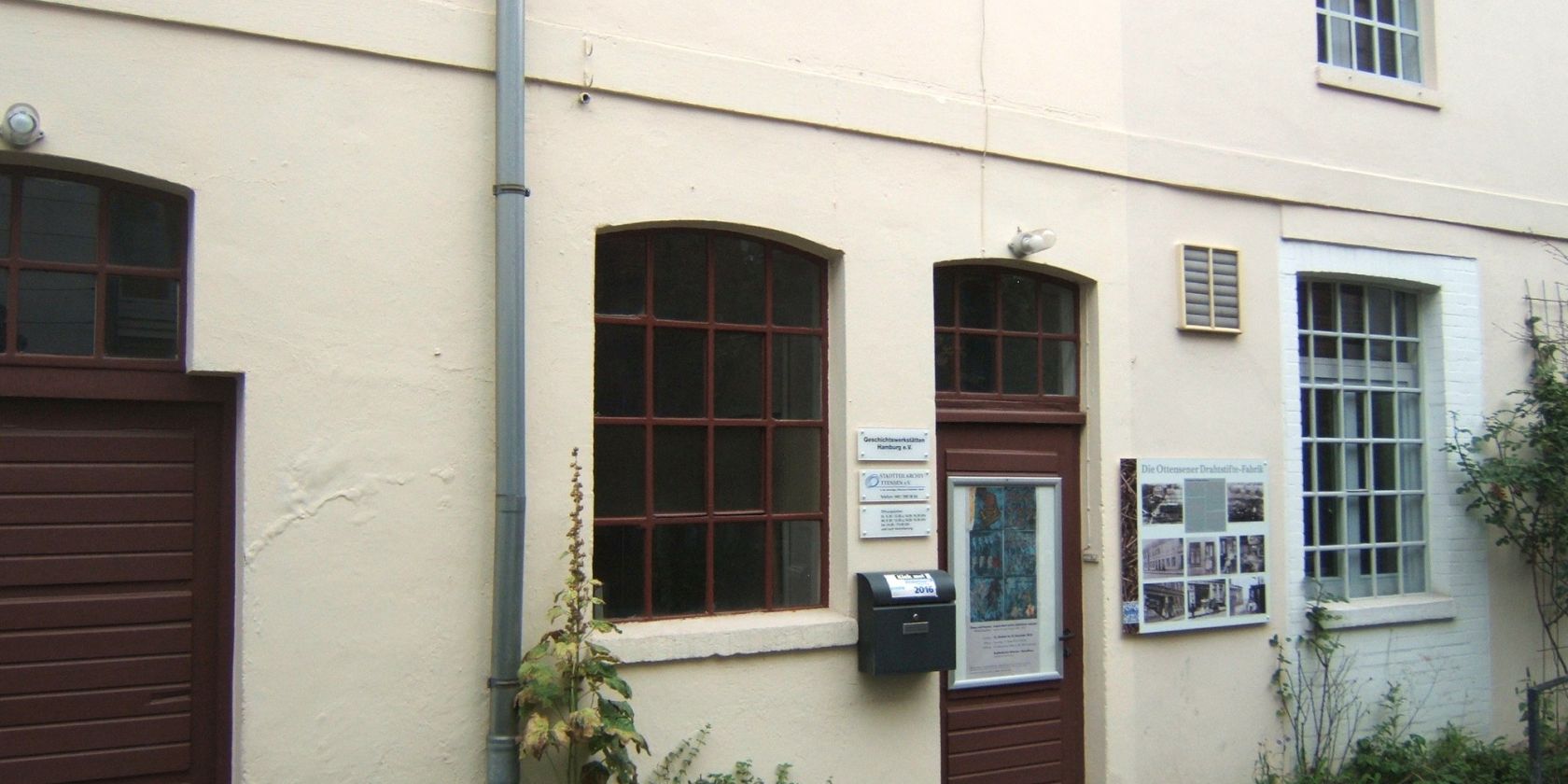 Sitz des Stadtteilarchivs Ottensen im denkmalgesch&uuml;tzten Fabrikgeb&auml;ude im 1. Hinterhof, 2016, &copy; Stadtteilarchiv Ottensen