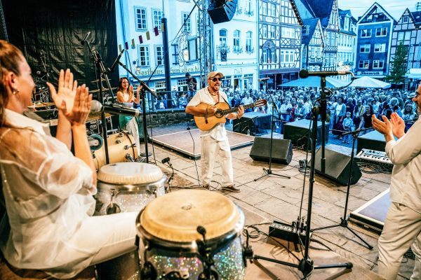2. Kirchplatzkonzert mit Charly Gitanos und Band, © Fotostudio Röder-Moldenhauer