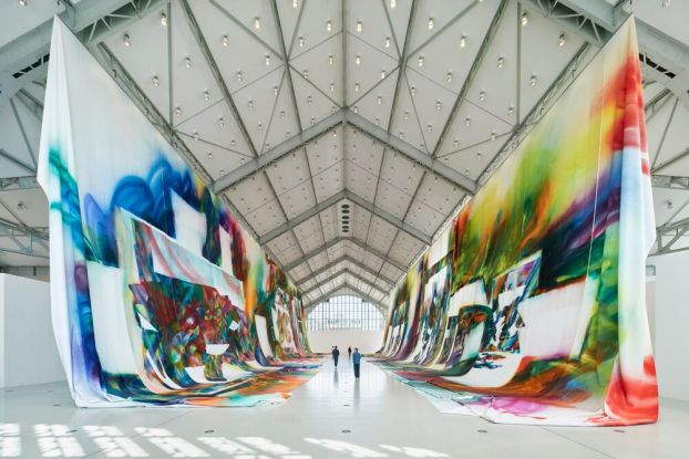 Deichtorhallen_Katharina_Grosse_6532.jpg, © © VG Bild-Kunst Bonn, 2025. Foto: Henning Rogge