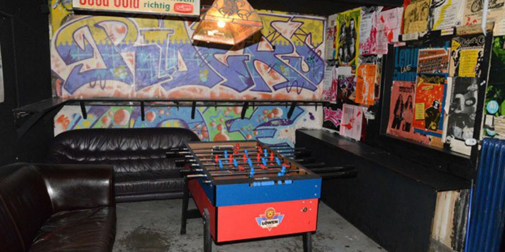 Rider's Caf&eacute;, &copy; Rider&acute;s Caf&eacute; Music Club