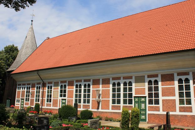 Dreieinigkeitskirche Allerm&ouml;he, &copy; Simone Vollst&auml;dt