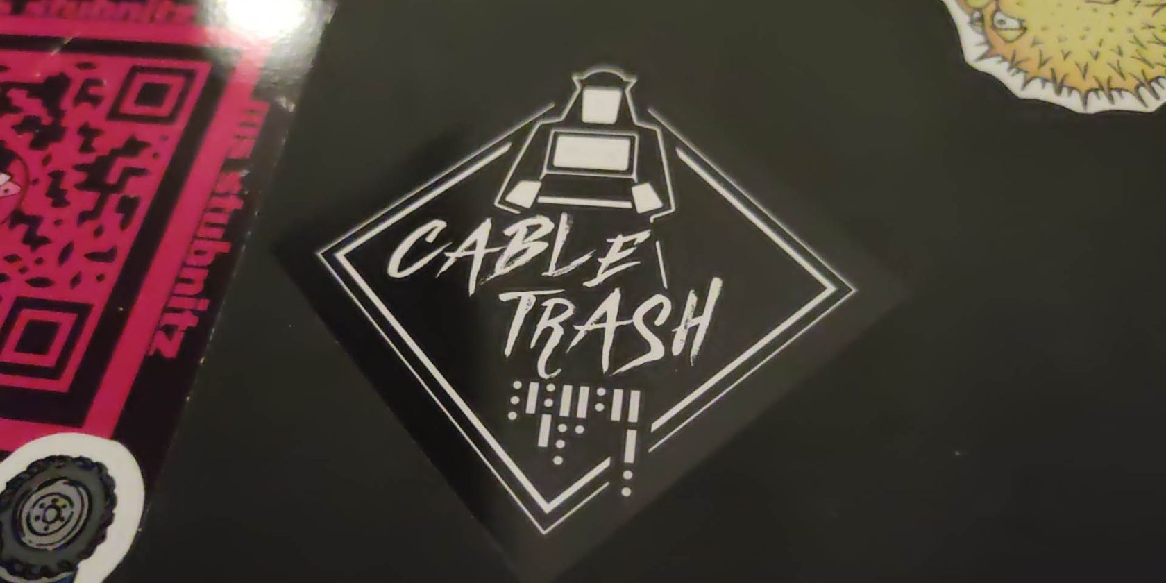 cable_trash_header, © Cable trasch