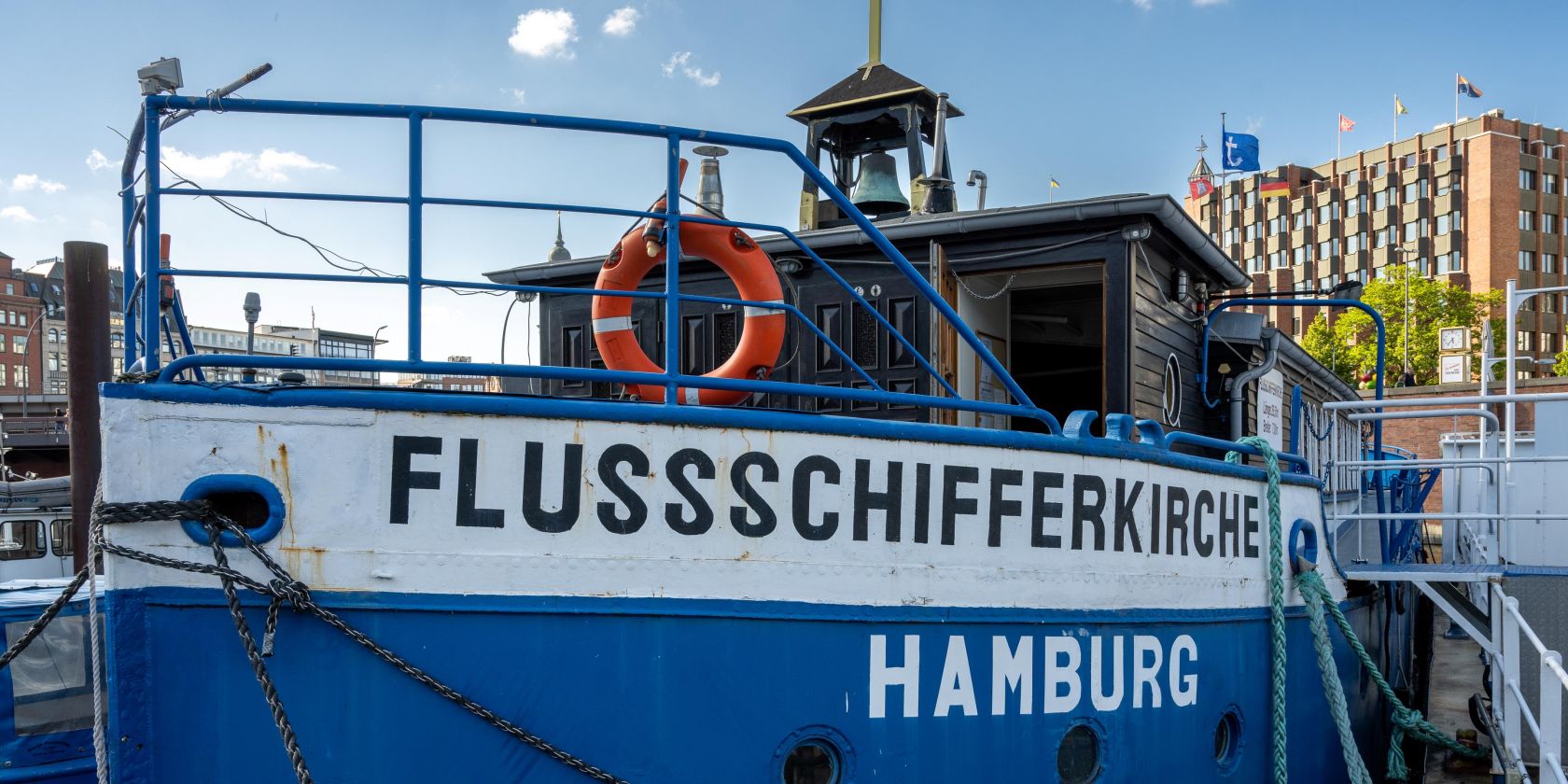 Die Flussschifferkirche am Anleger Kajen, &copy; Artur Pflanz FotoDesignArt