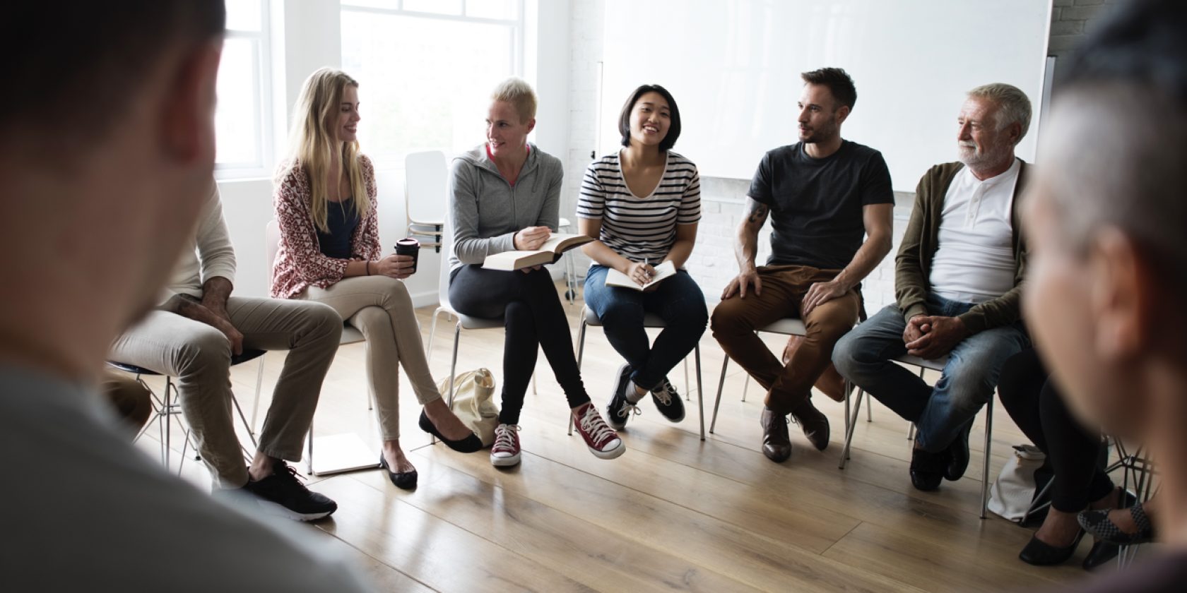 gross-networking-seminar-meet-ups-concept, &copy; freepik