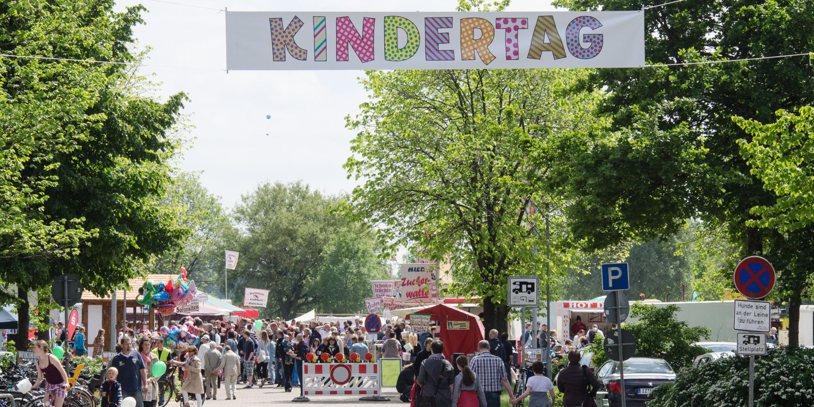 Kindertag Eingang, © Michael Ruff
