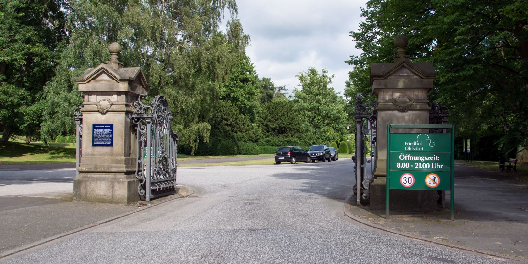 Friedhof Ohlsdorf Eingang, © Johannes Beschoner