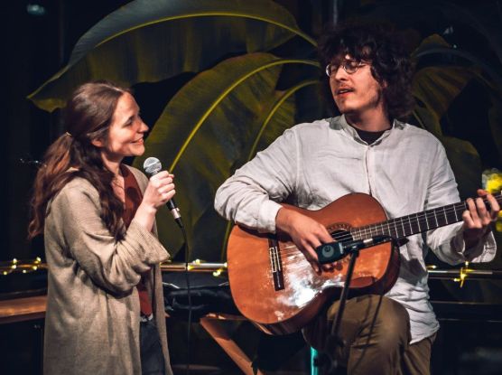 Luna Music Club mit The Naturehood und LeiseBand, &copy; Jesus Paluzo