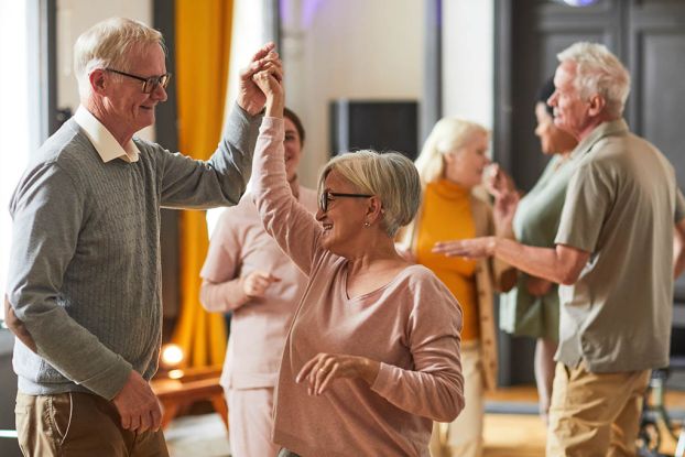 AdobeStock_Eröffnung Tanzcafé Mai 2023_web_News, © Adobe Stock