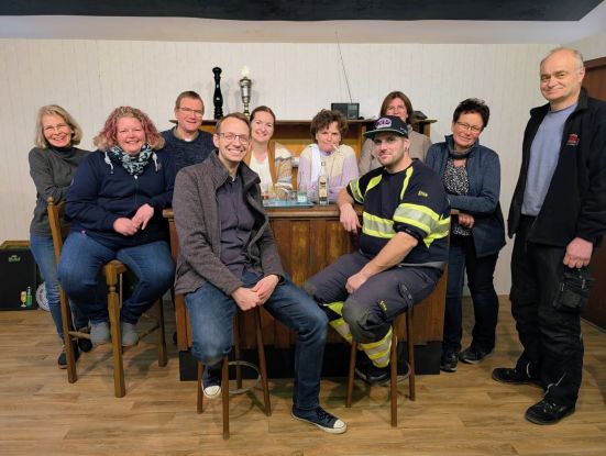 Wintertheater in Sittensen: "Kaviar dr&ouml;ppt Currywurst", &copy; Carsten K&ouml;hn (Niederdeutsche B&uuml;hne)