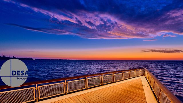 Seebr&uuml;cke vor Sonnenaufgang, &copy; Detlev Sarau / DESAfotoart