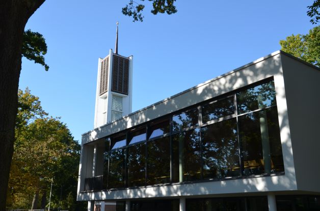 MomentMal - Gottesdienst für Neugierige, © Schwarz, Helmut