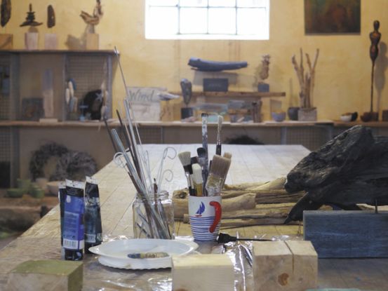 "H&uuml;hner aus Beton"