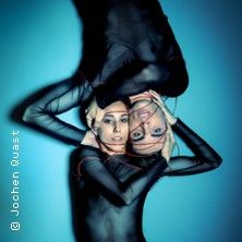 Tanzwelten 3 - "Down to the Wire", &copy; links im Bild