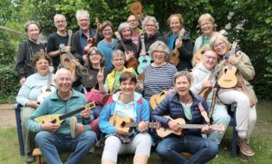 4 SAITEN – 2 BANDS – 1 KONZERT - Das UKULELE ORCHESTER PANKOW zu Gast bei den UKULOLAS, © Ukulolas